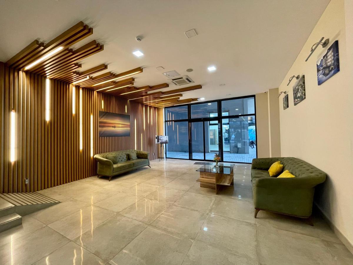 First Line New Boulevard Batumi Luaran gambar